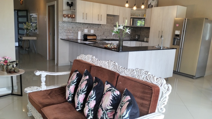 3 Bedroom Property for Sale in Wavecrest Eastern Cape